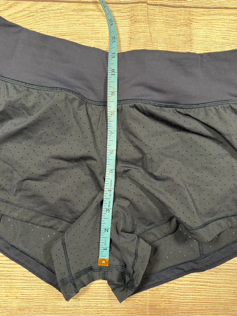 Lululemon Navy Mesh Women's‎ Athletic Shorts